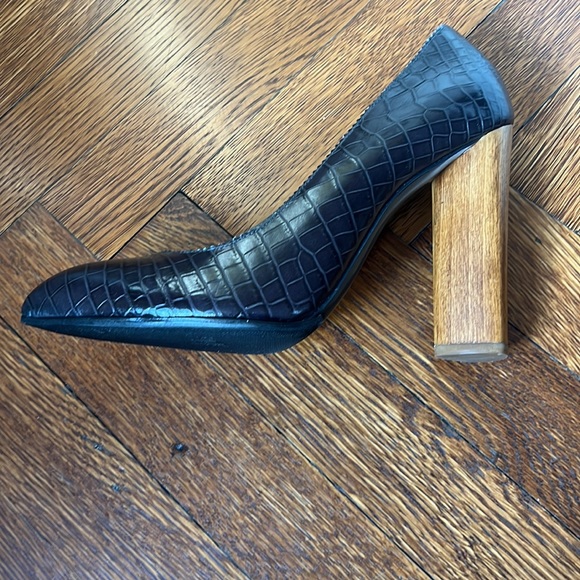 YSL Pumps in Dark Charcoal with Wood Heel - Picture 4 of 5